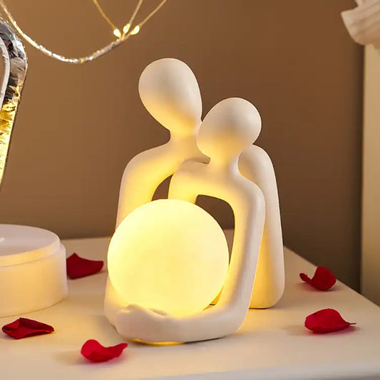 Couple Statue Table Lamp